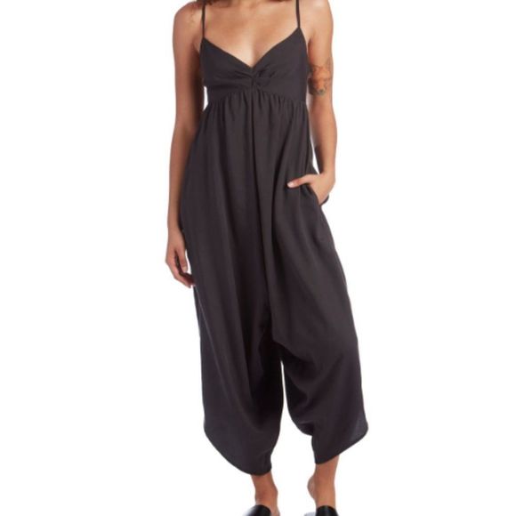 Patagonia Pants - Patagonia Lost Wildflower Jumpsuit Sz XL